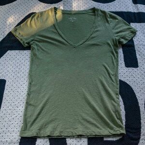 J.Crew Vintage Cotton Tee V-Neck Army Green XS